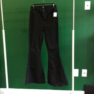 Urban outfitter Black Flared Jeans. Sz 28
